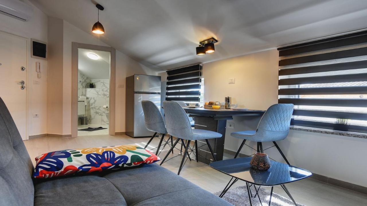 Exclusive Pula City Apartments Esterno foto