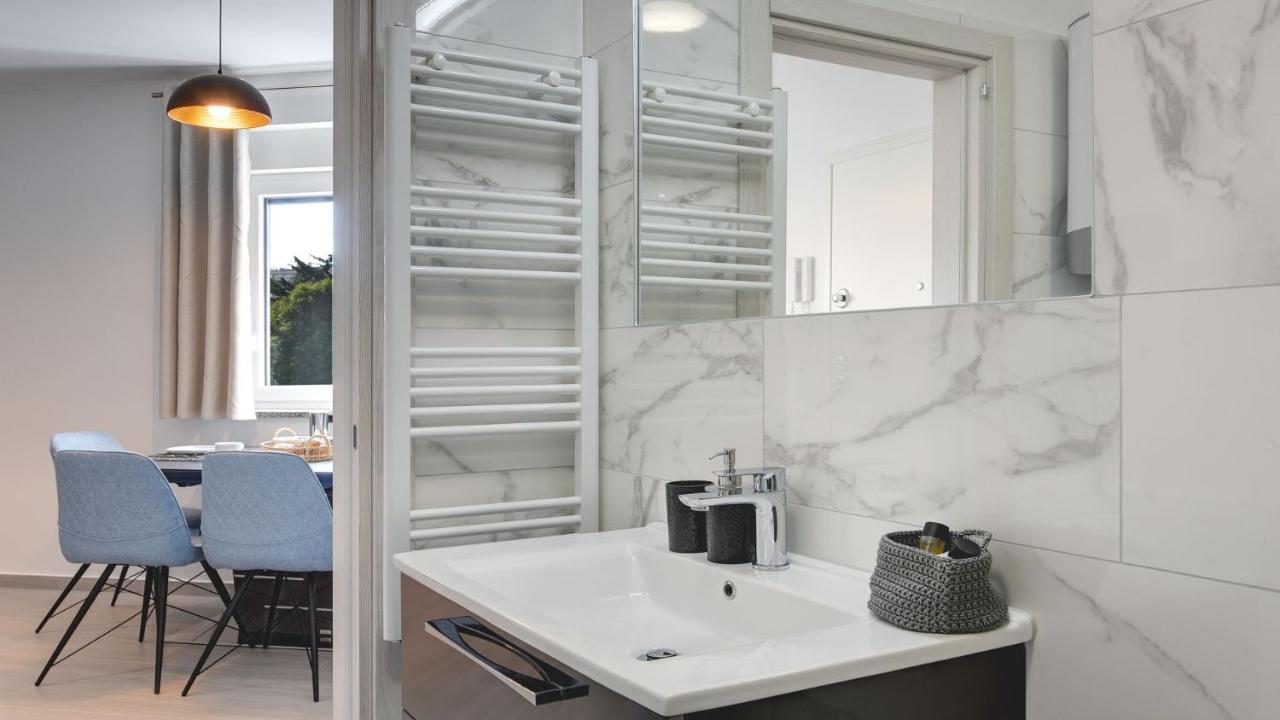 Exclusive Pula City Apartments Esterno foto