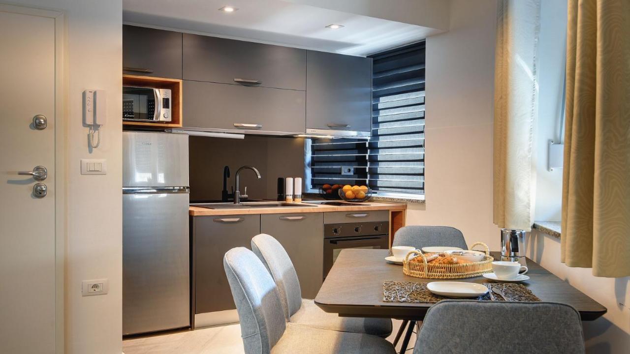 Exclusive Pula City Apartments Esterno foto