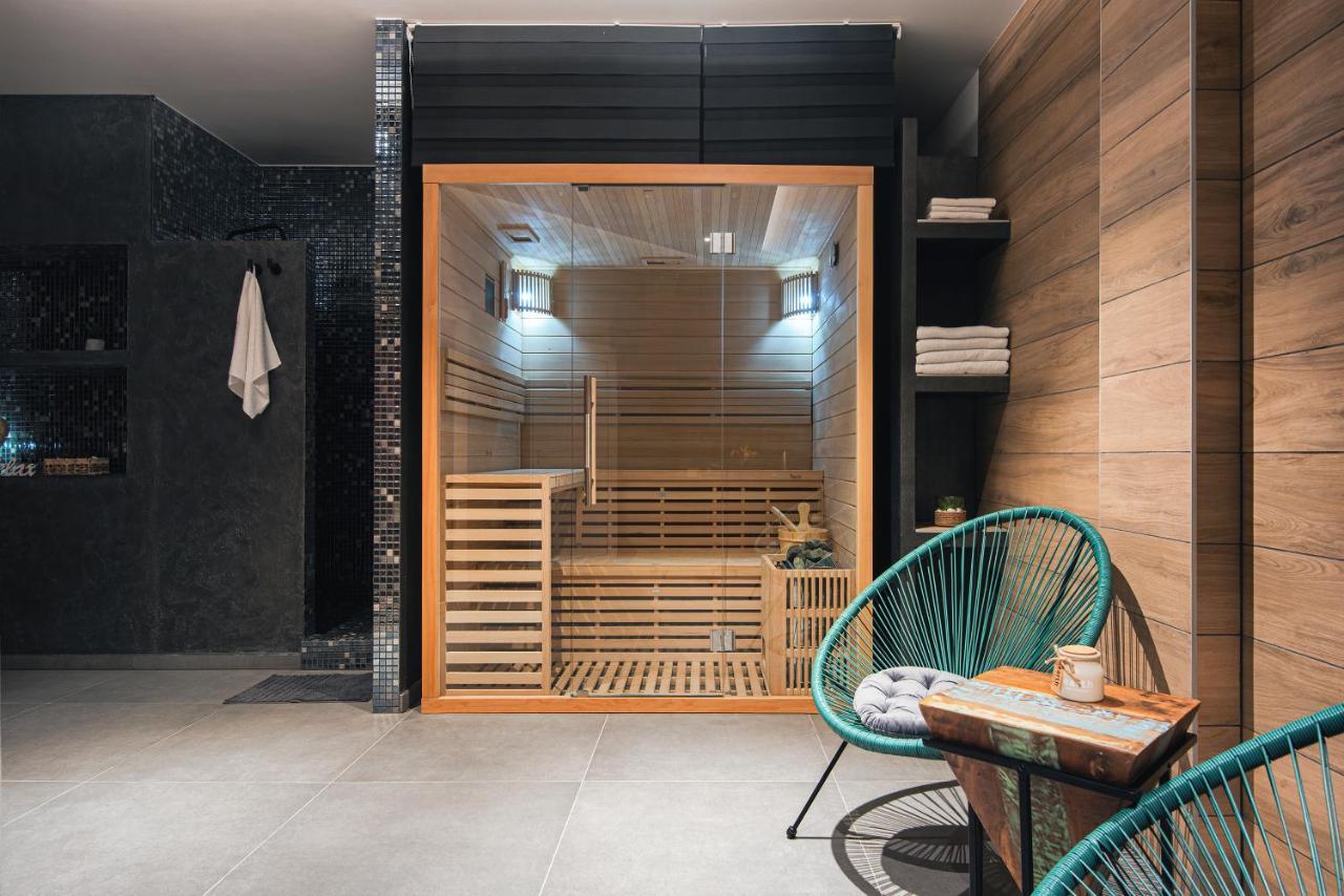 Exclusive Pula City Apartments Esterno foto