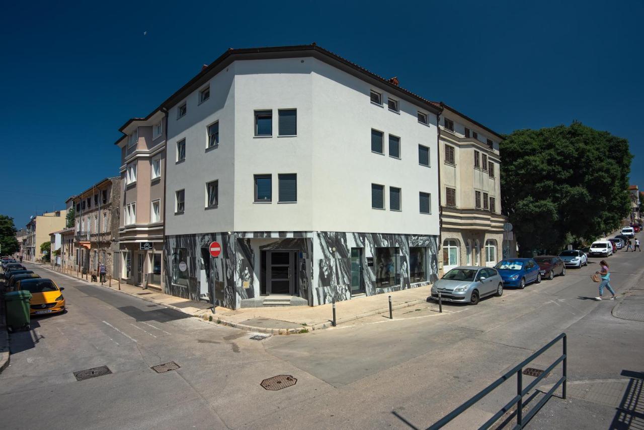 Exclusive Pula City Apartments Esterno foto